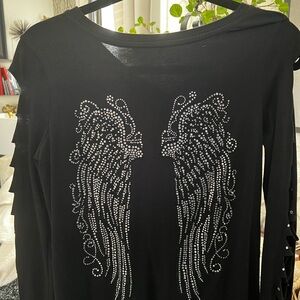 BLACK V NECK LARGE